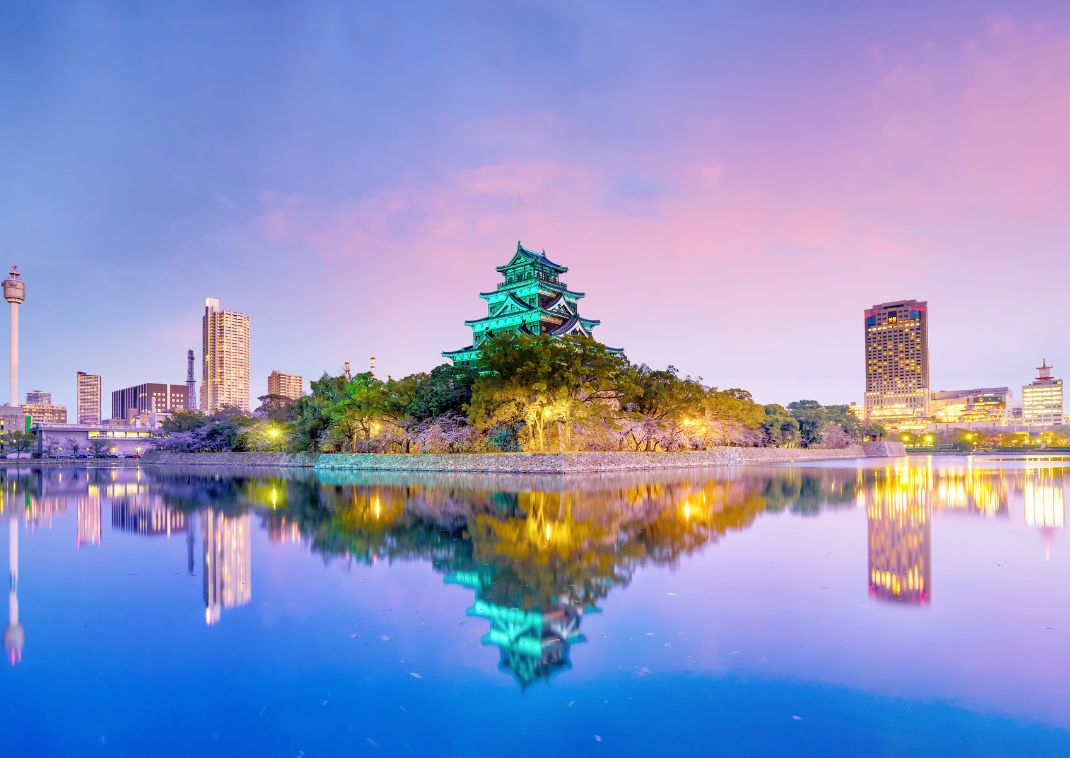 A Miyajima sziget cseresznyevirágzáskor, Japán