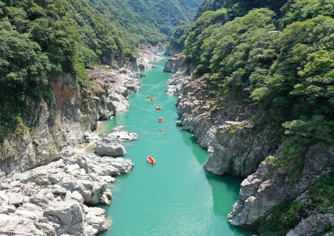 Rafting a Koboke-szurdokban, Tokushima, Japán