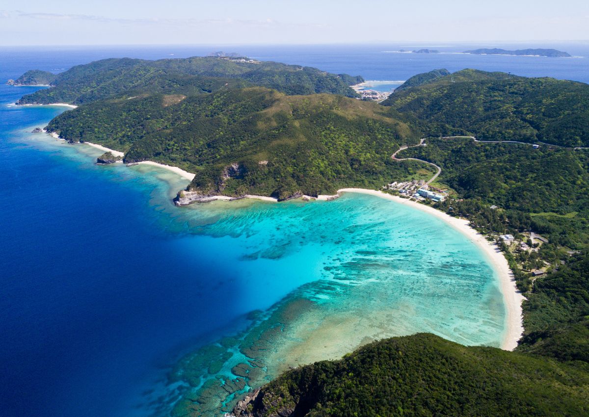 Okinawa szigetvilága és a tenger, Japán