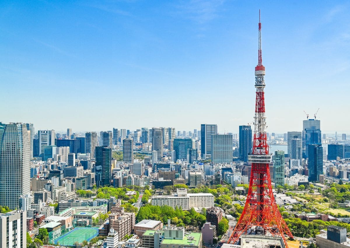 A Tokió-torony nappal