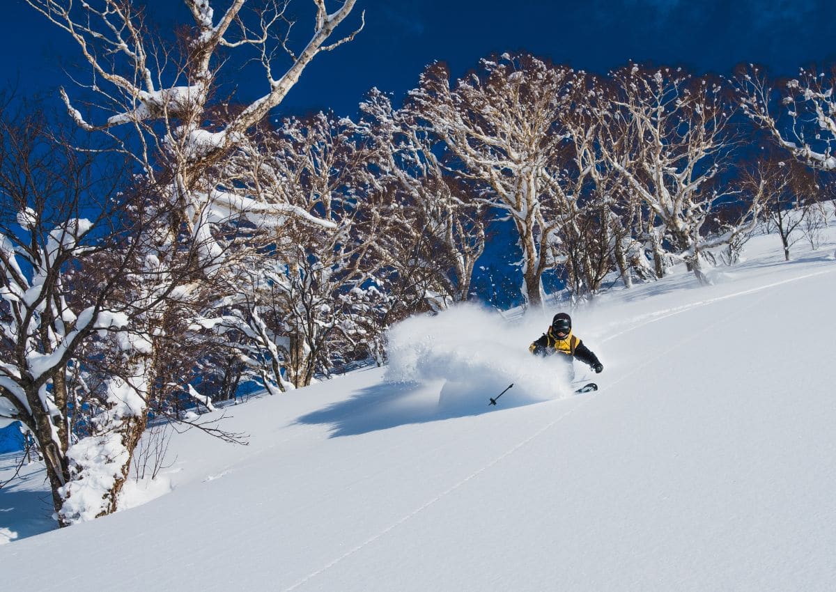 Síelő a Geto Kogen síközpontban, Iwate