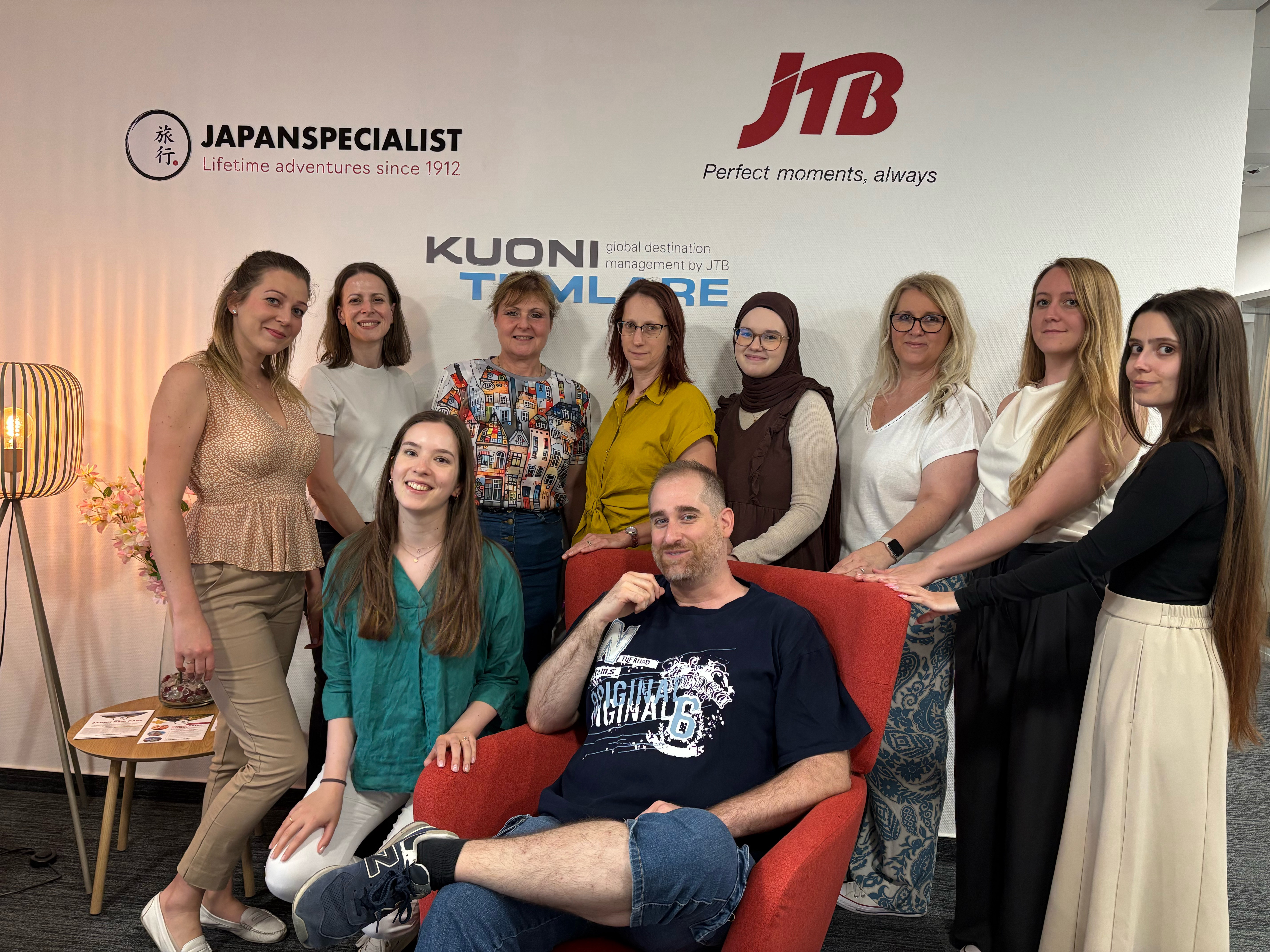 A Japanspecialist spanyolországi utazási tanácsadói a madridi irodában