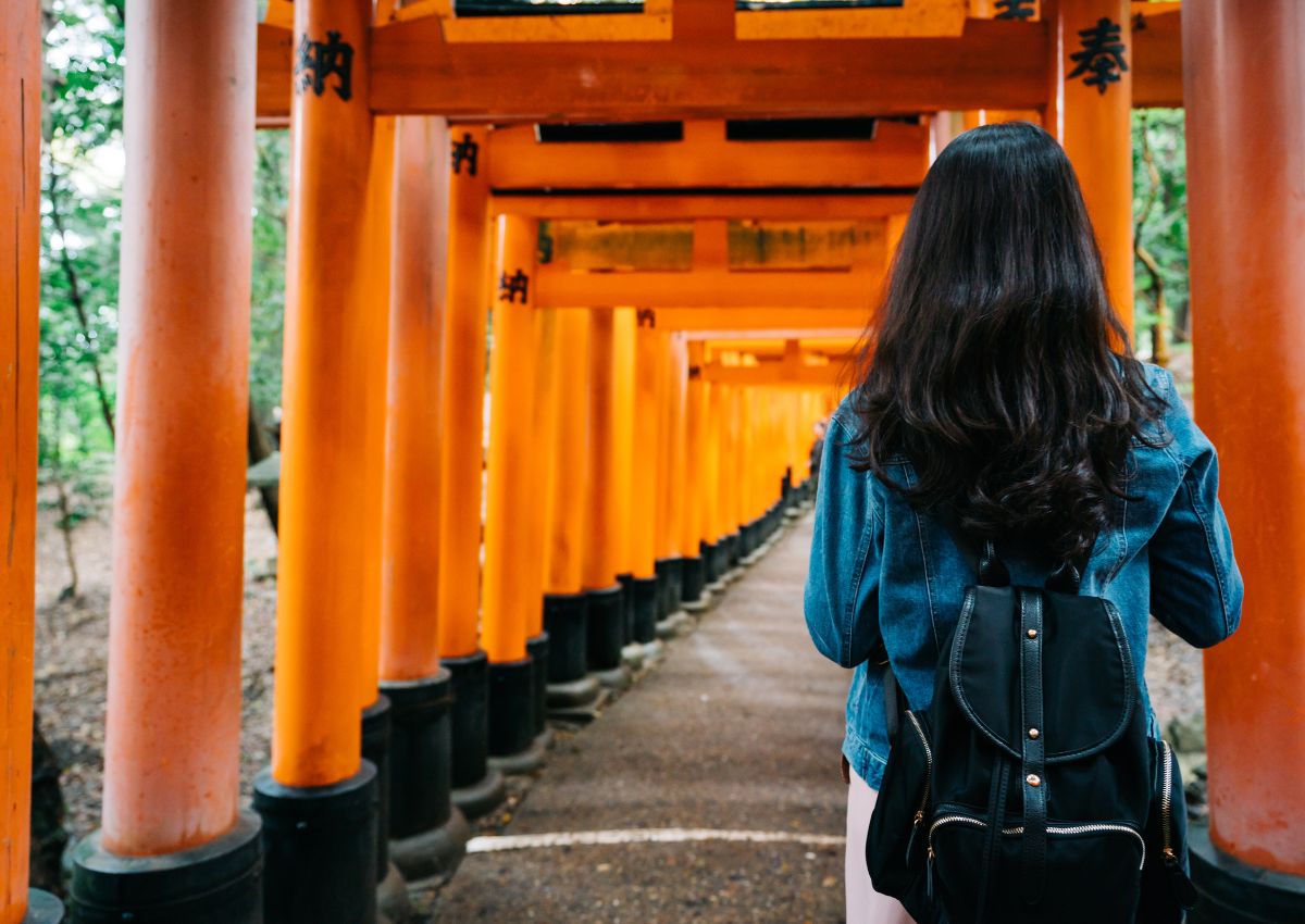 A Fushimi Inari-szentélynél