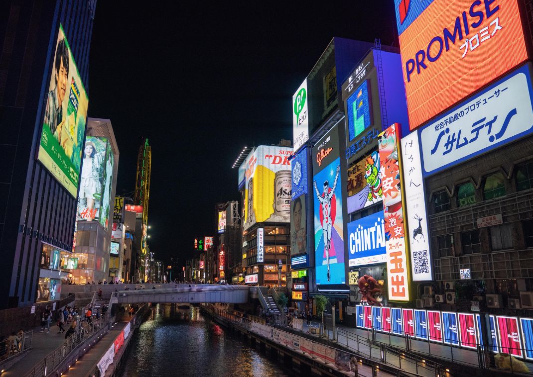 A Dotonbori-negyed neonjai.