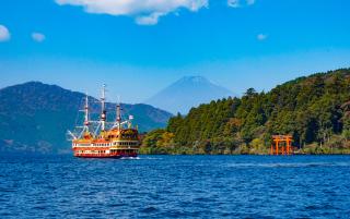 Sétahajózás az Ashi-tavon, Hakone 