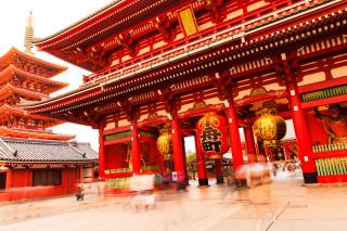 Senso-ji és pagoda közelről, Asakusa negyed, Tokió