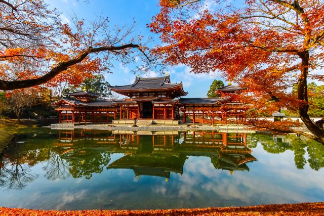 A Byodo-in templom ősszel, Uji