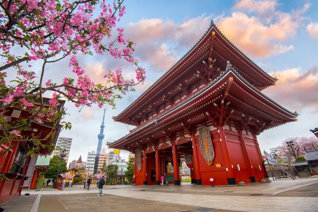 Sensoji templom kapuja Asakusában, Tokió