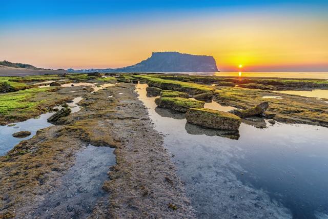 A Seongsan Ilchulbong óriási krátere, Jeju-sziget