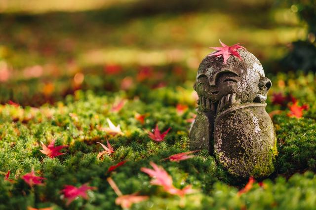 Jizo kőszobor Kiotóban 