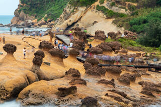 A Yehliu Geopark lenyűgöző sziklaképződményei 