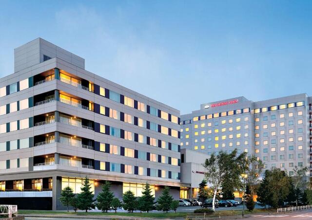 ANA Crowne Chitose, külső