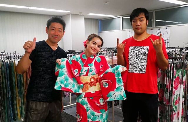 Matsuri előtti yukata próba