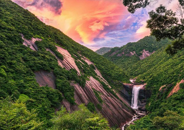Senpiro-vízesés, Yakushima-sziget