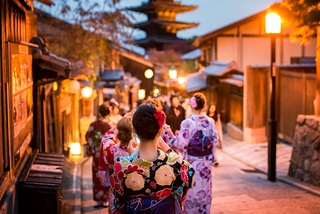 Kiotó Gion negyede alkonyatkor