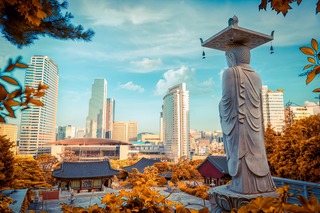 Csend a város felett: Bongeunsa templom és Szöul