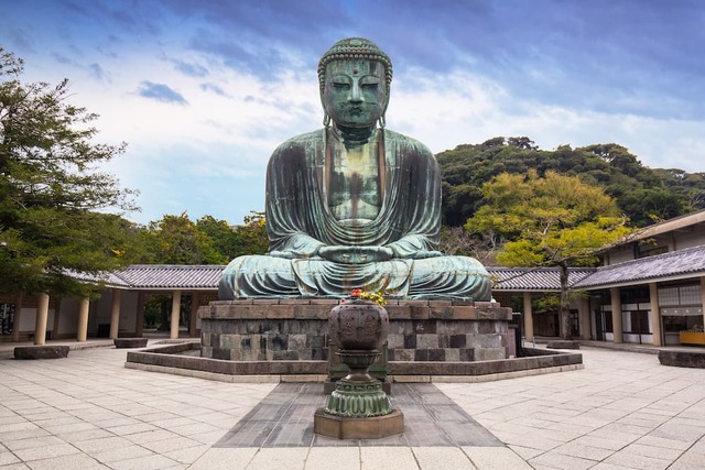 A kamakurai Nagy Buddha időtlen békéje 