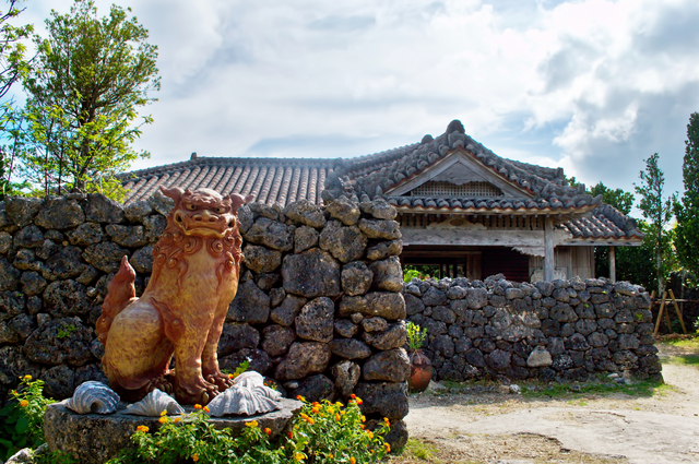 Ryukyu-stílusú okinawai ház 