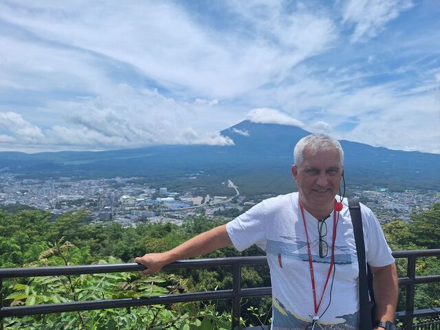 Háttérben a Fuji-heggyel 