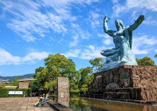 Béke-szobor, Nagasaki