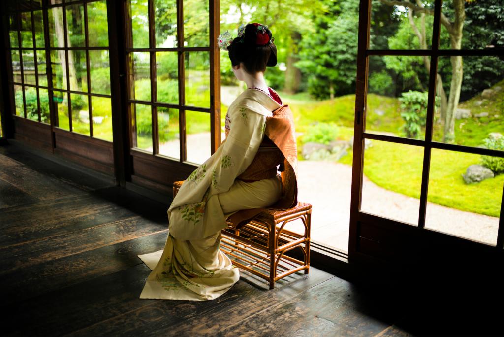Vacsora maiko előadással, Kiotó
