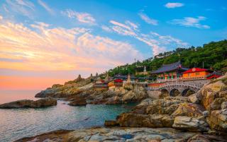 Az óceánparti Haedong Yonggungsa templom, Busan